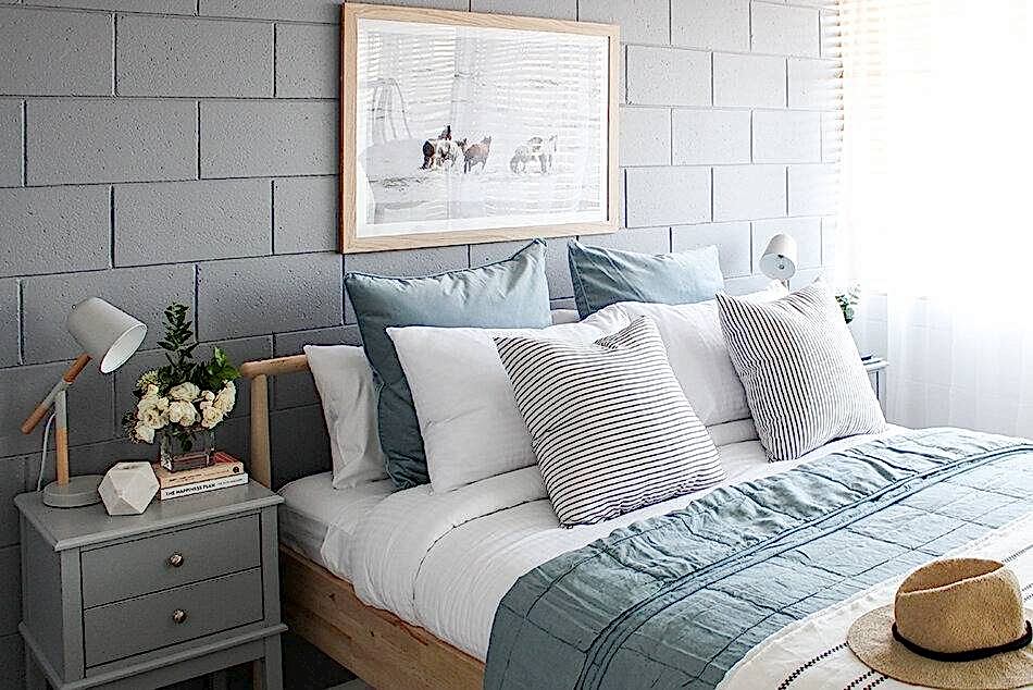 Airbnb Bed